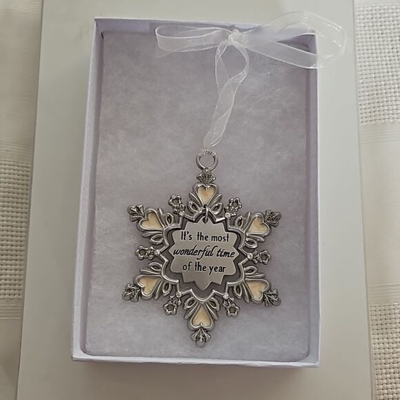 Ganz Christmas Tree Hanging Ornament "It's The Most Wonderful Time Of The Year" - Picture 1 of 16